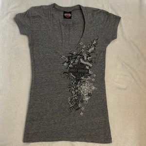 Women’s Medium Harley-Davidson shirt